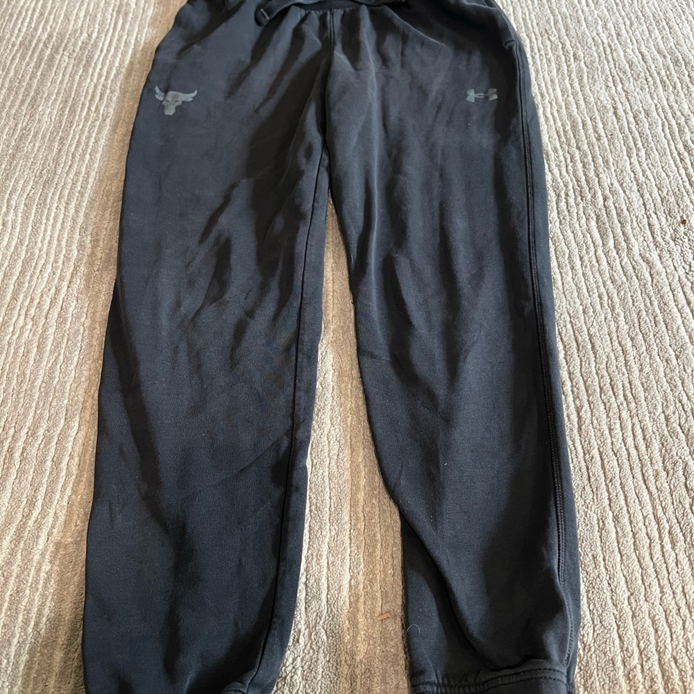 Under Armour Black Fleece-Lined Sweatpants with Drawstring Waist